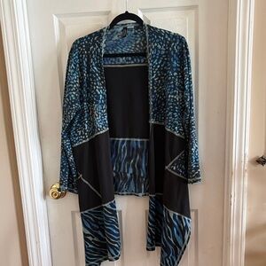 Winter Sun Women’s M Blue and Black Animal Print Open Front Jacket Cardigan
